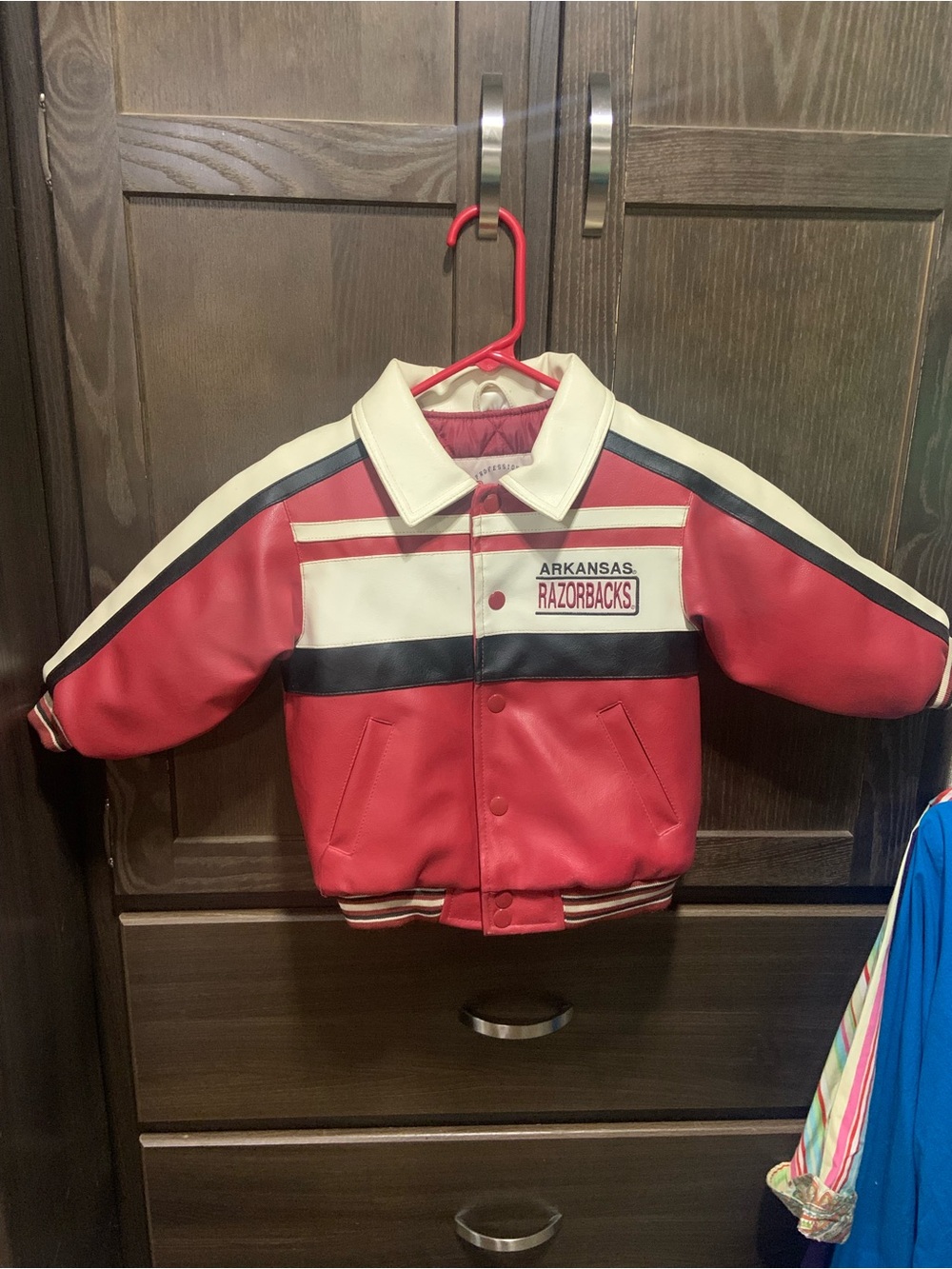 Arkansas Razorbacks Kids Red & White Puffer Jacket